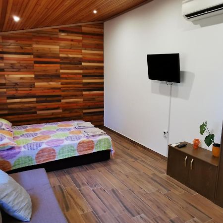 Apartment Kika Ližnjan Eksteriør bilde
